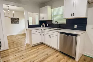 4501 E 38th St, Dickinson, TX 77539 - Photo 4