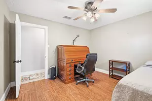826 N Rivershire Dr, Conroe, TX 77304 - Photo 24