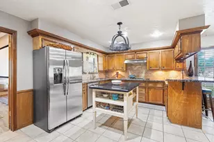 826 N Rivershire Dr, Conroe, TX 77304 - Photo 12