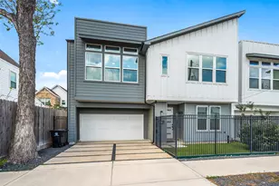 306 W Donovan St, Houston, TX 77091 - Photo 2