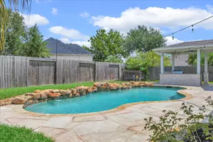716 High Ridge Dr, Friendswood, TX 77546 - Photo 28