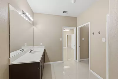 8234 Hall View Drive, Houston, TX 77075 - Photo 20