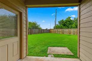 8234 Hall View Dr, Houston, TX 77075 - Photo 28