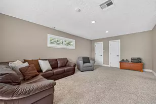 5815 Green Terrace Ln, Houston, TX 77088 - Photo 36