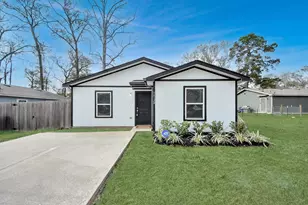 16124 Brettwood Ln, Splendora, TX 77372 - Photo 1