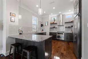 6759 Highclere Manor Ln, Houston, TX 77055 - Photo 10