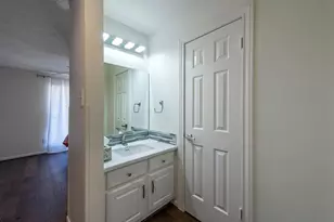 14111 Manderly Dr, Houston, TX 77077 - Photo 32