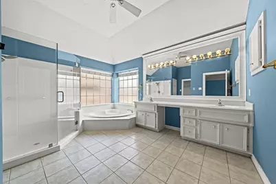 11106 Tulip Garden Court, Houston, TX 77065 - Photo 16