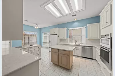 11106 Tulip Garden Court, Houston, TX 77065 - Photo 10