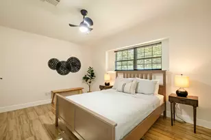 9651 Richmond Ave, Houston, TX 77063 - Photo 16