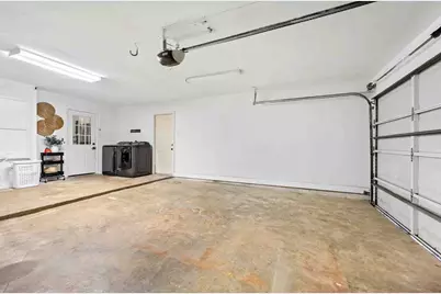 9651 Richmond Avenue, Houston, TX 77063 - Photo 10