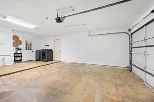 9651 Richmond Ave, Houston, TX 77063 - Photo 10