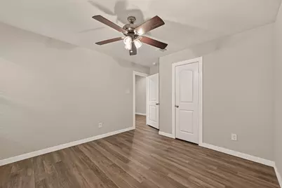 15359 Central Crescent Drive, Roman Forest, TX 77357 - Photo 32