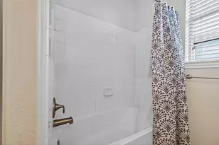 6018 Wickshire Dr, Rosenberg, TX 77471 - Photo 18