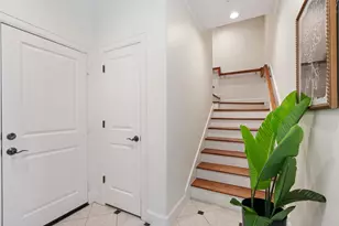 2210 Mid Ln, Houston, TX 77027 - Photo 4