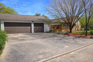 1912 Aggie Ln, League City, TX 77573 - Photo 4