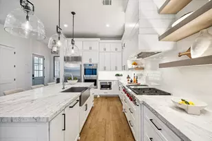 1410 Indiana St, Houston, TX 77006 - Photo 10