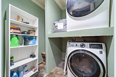 9118 St Lo Rd, Houston, TX 77033 - Photo 10