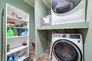 9118 St Lo Rd, Houston, TX 77033 - Photo 10