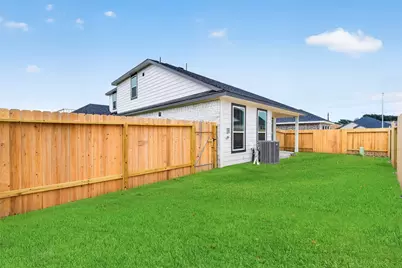 2107 Spring Hollow Drive, Baytown, TX 77521 - Photo 36