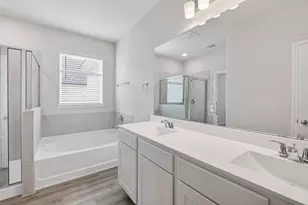2107 Spring Hollow Dr, Baytown, TX 77521 - Photo 24