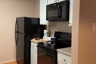 7950 N Stadium Dr, Houston, TX 77030 - Photo 2