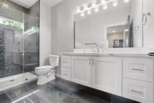 4719 Mallow St, Houston, TX 77033 - Photo 20