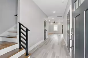 4719 Mallow St, Houston, TX 77033 - Photo 4