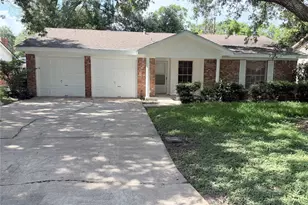 2220 Ripple Creek Dr, Rosenberg, TX 77471 - Photo 1