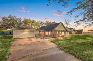 29014 Quail St, Katy, TX 77493 - Photo 2