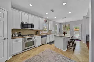 6 Loxanhachee Pl, Spring, TX 77389 - Photo 18