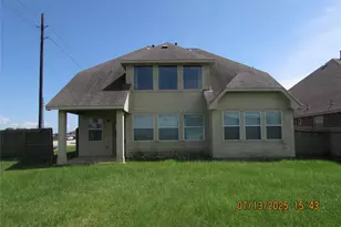 4839 Echo Bay Dr, Baytown, TX 77523 - Photo 2