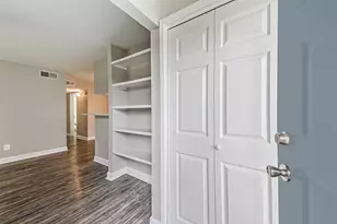 1111 W Main St, League City, TX 77573 - Photo 2