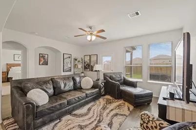 380 Kendall Crest Drive, Alvin, TX 77511 - Photo 8