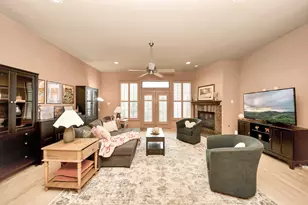 5217 Lillian St, Houston, TX 77007 - Photo 2