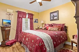 245 N Clover St, Bridge City, TX 77611 - Photo 16