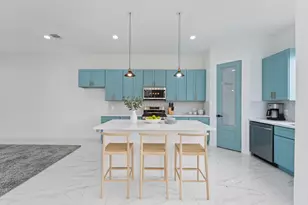 7709 Willow St, Houston, TX 77088 - Photo 8