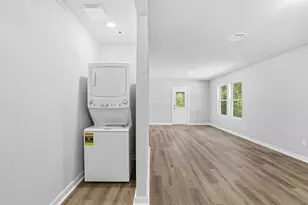 154 Lakeview Dr E, Livingston, TX 77351 - Photo 12