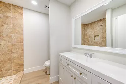 328 Meadow Wood Court, League City, TX 77573 - Photo 10