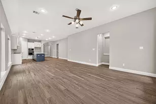 8758 Hbr Pnes Dr, Cypress, TX 77433 - Photo 10
