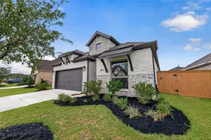 8758 Hbr Pnes Dr, Cypress, TX 77433 - Photo 2