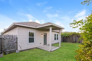 318 Apache Field Ln, La Marque, TX 77568 - Photo 20