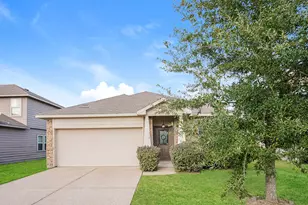318 Apache Field Ln, La Marque, TX 77568 - Photo 1