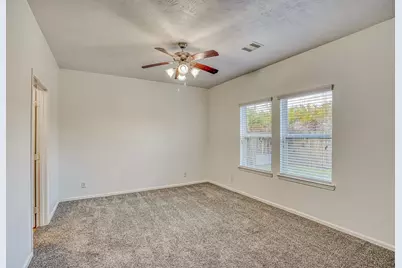 318 Apache Field Lane, La Marque, TX 77568 - Photo 10