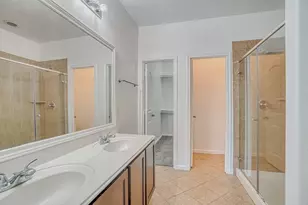 318 Apache Field Ln, La Marque, TX 77568 - Photo 12