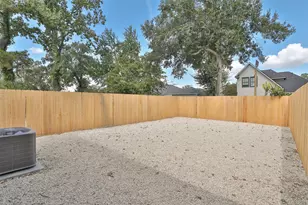 8109 Cabot St, Houston, TX 77078 - Photo 24