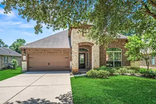 2406 Winter Trail Dr, Conroe, TX 77304 - Photo 2