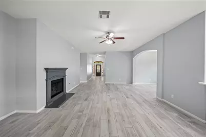 2406 Winter Trail Drive, Conroe, TX 77304 - Photo 6