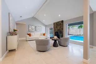 619 Rancho Bauer Dr, Houston, TX 77079 - Photo 10