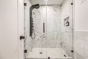 1614 Castaway St, Tiki Island, TX 77554 - Photo 34